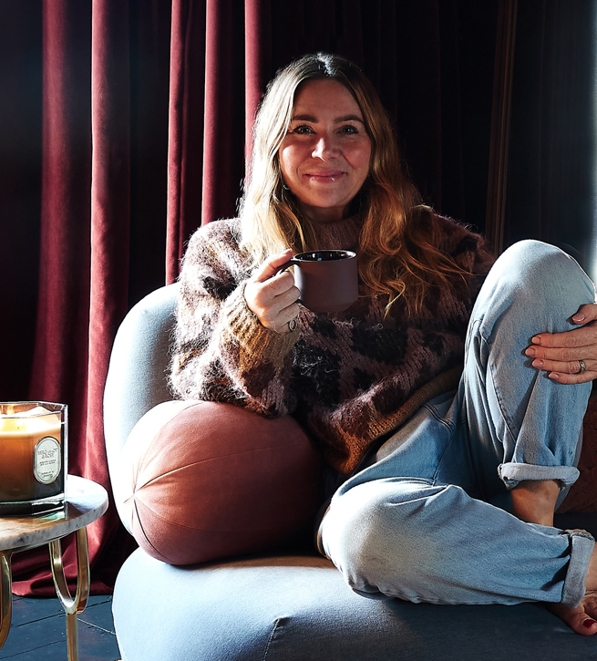 Nicki Titlebanner (1)